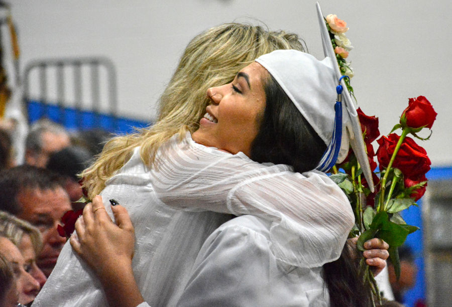 900HDRMaria-Perez-during-rose-ceremony--DSC_0109.jpg